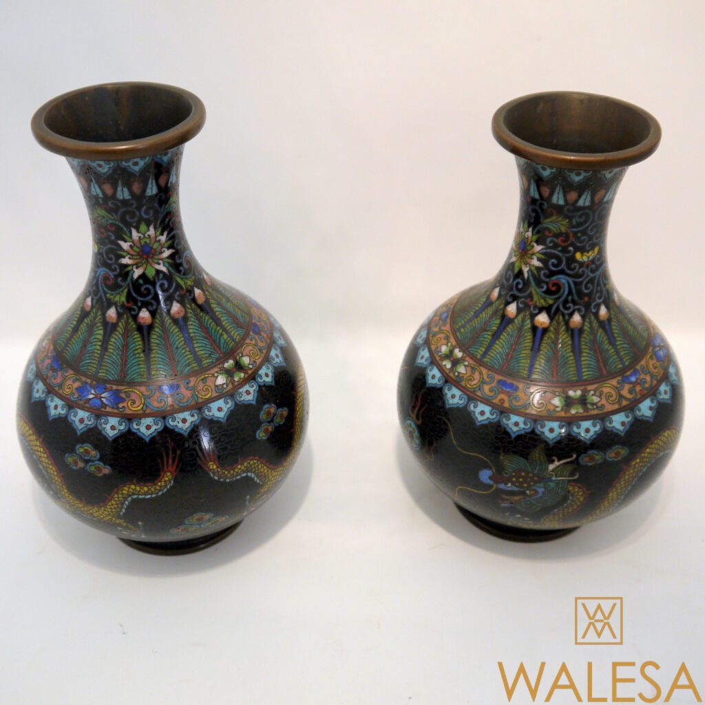 Paire De Vases En Bronze Et Maux Cloisonn S